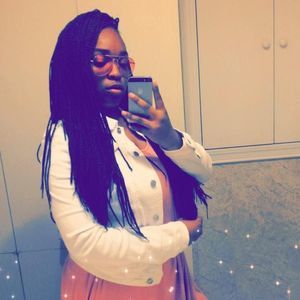 Meet your Posher, Angela